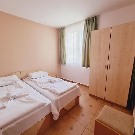 Отель Lazur 1-5 Complex Свети-Влас