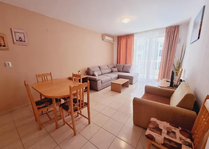 فندق Lazur 1-5 Complex 4*