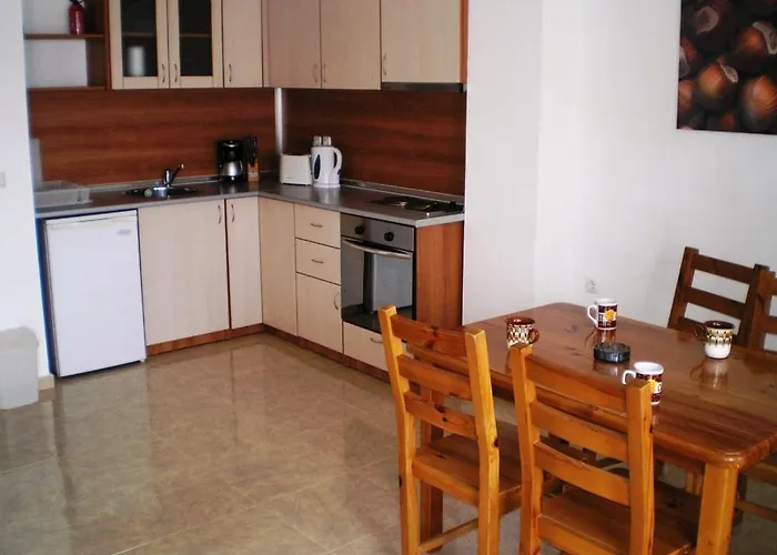 Lazur 1-5 Complex فندق