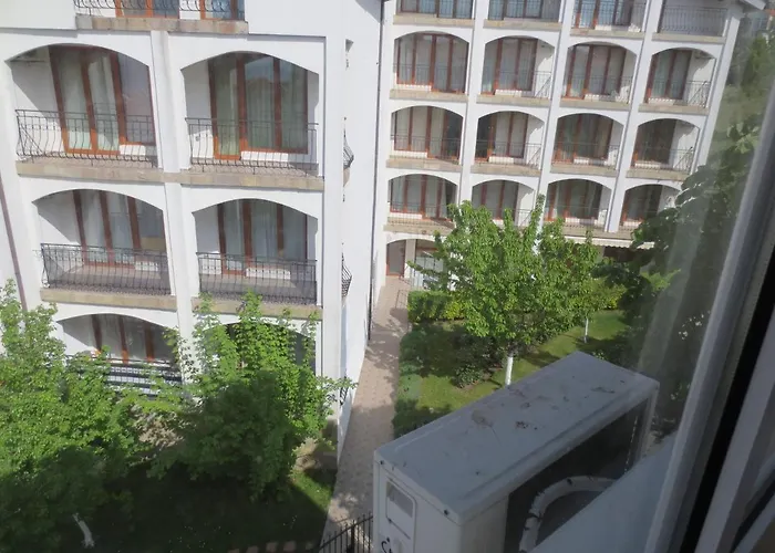 Lazur 1-5 Complex Hotel 4*